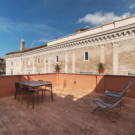 Apartment With Terrace In Via Del Pellegrino - FromhometoRoma Dış mekan fotoğraf
